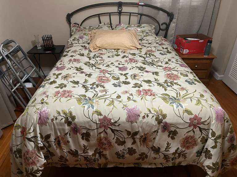 Master… Decorative metal queen headboard, comes with mattress and bedding, see pictures for details. image