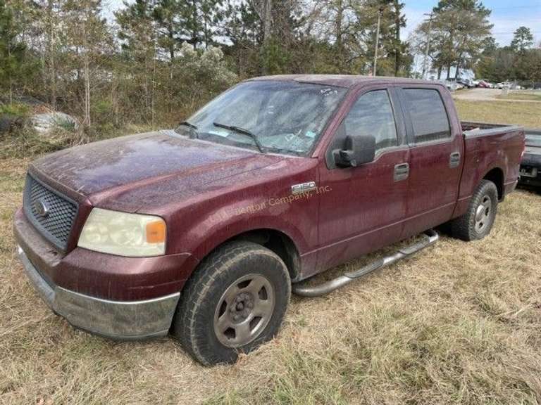 2005 Ford F-150 Pickup XLT V8, 5.4 image