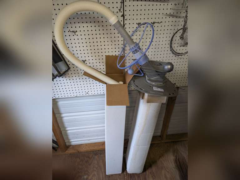 ZODIAC WAHOO SUCTION POOL CLEANER WITH HEAD AND TWO BOXES OF FLEXIBLE TUBING image