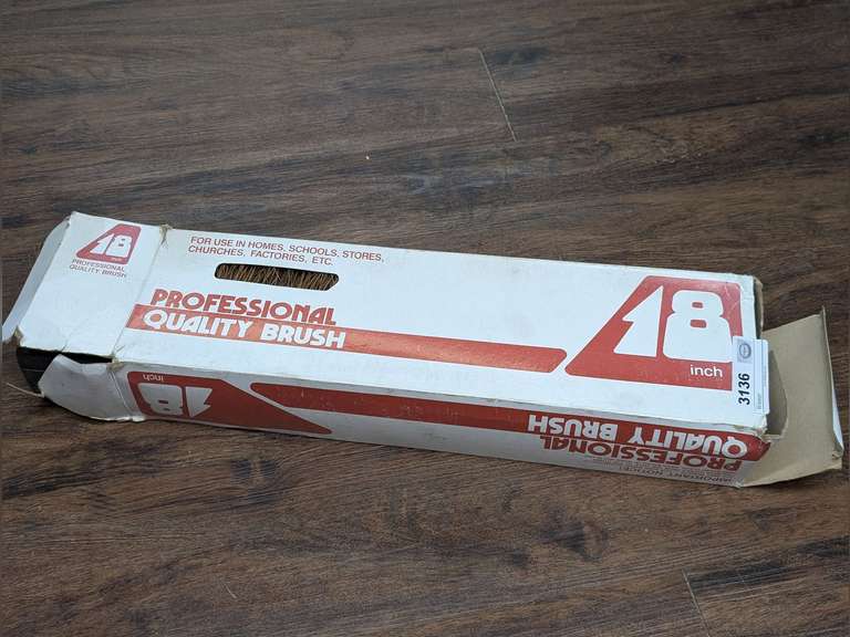 PROFESSIONAL QUALITY 18-IN SHOP BROOM BRUSH HEAD WITH ORIGINAL BOX image