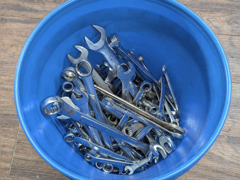 5 GALLON BUCKET FILLED WITH COMBINATION AND OPEN END WRENCHES image