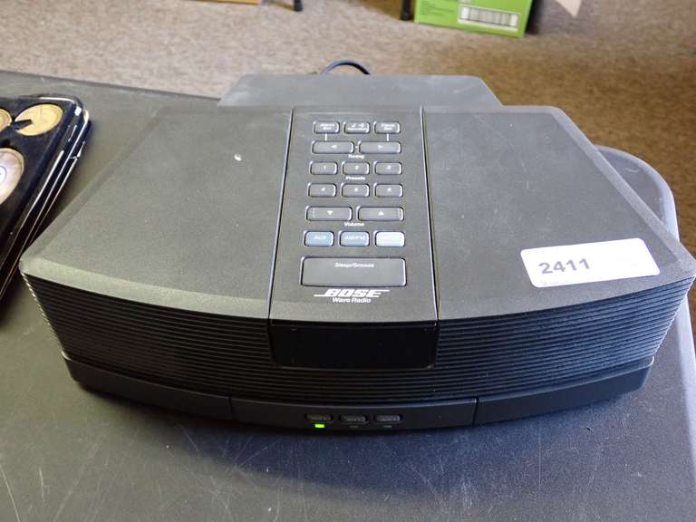 Bose Wave Radio Model AWACPG-Powers Up image