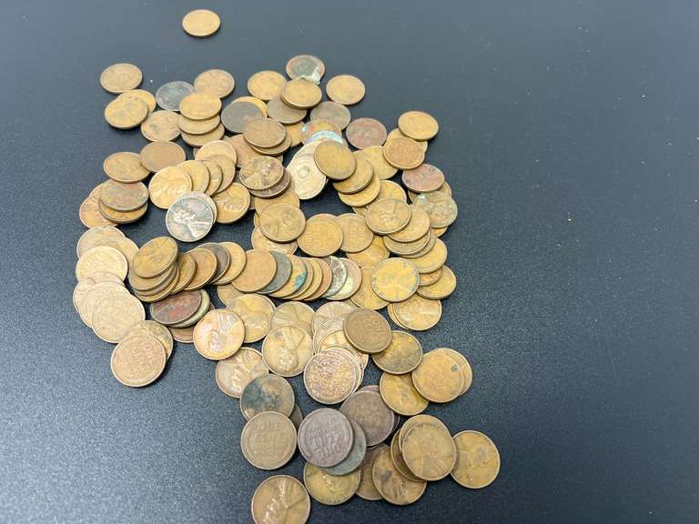 Wheat penny assortment, see pictures for details. image
