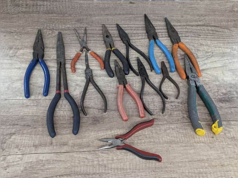 NEEDLE NOSE PLIERS image