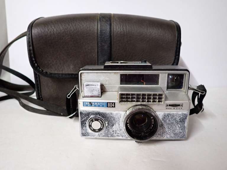 Kodak Instamatic 804 Camera with Case-Working Condition Unknown image