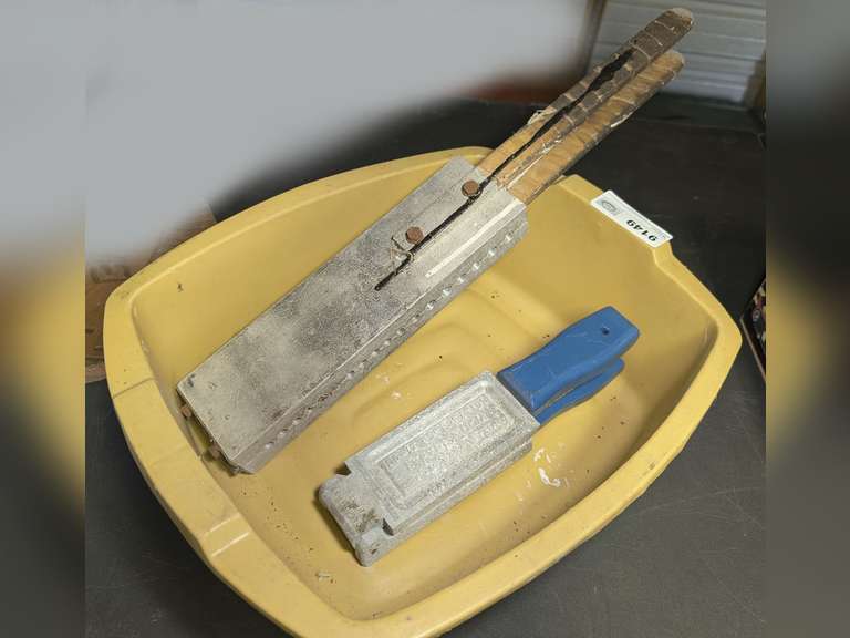 PAIR OF LEAD BULLET WEIGHT MOLDS image