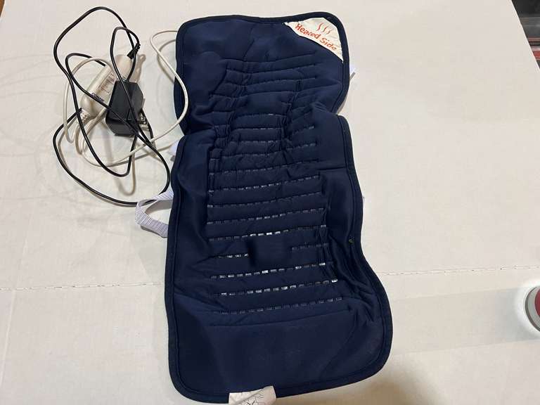 Conair massaging heating pad, working condition unknown, see pictures for details. image