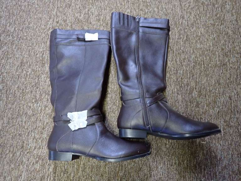 ComfortView Brown Knee-High Boots Size 11M image