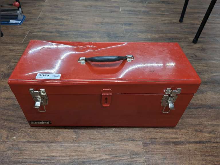 INTERNATIONAL METAL TOOL BOX image
