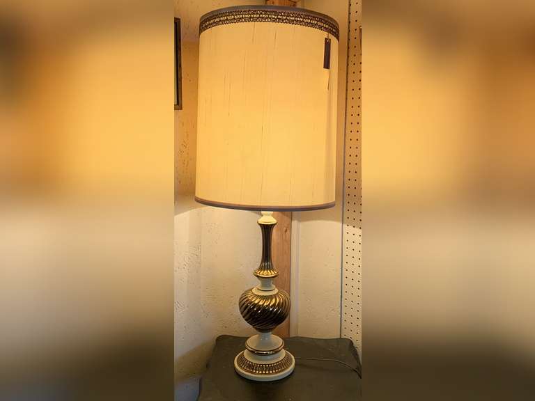 TALL VINTAGE GOLD/WHITE TABLE LAMP 37" TALL image