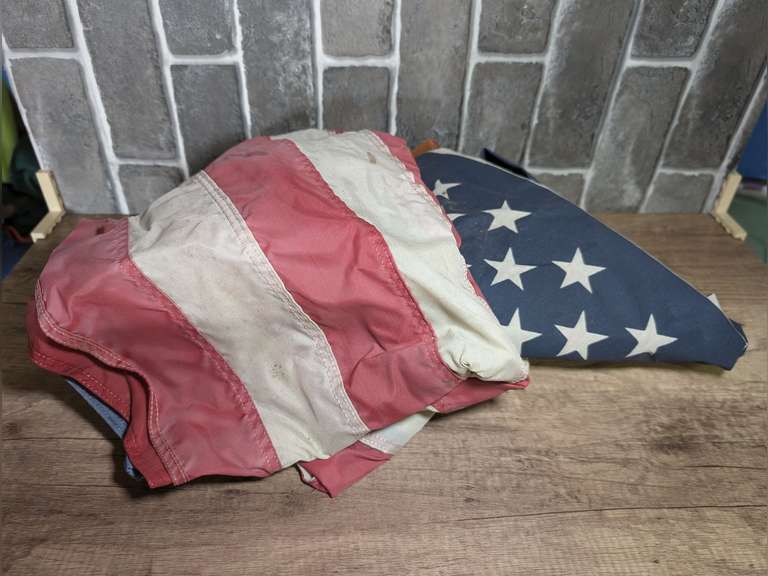 THREE US FLAGS image