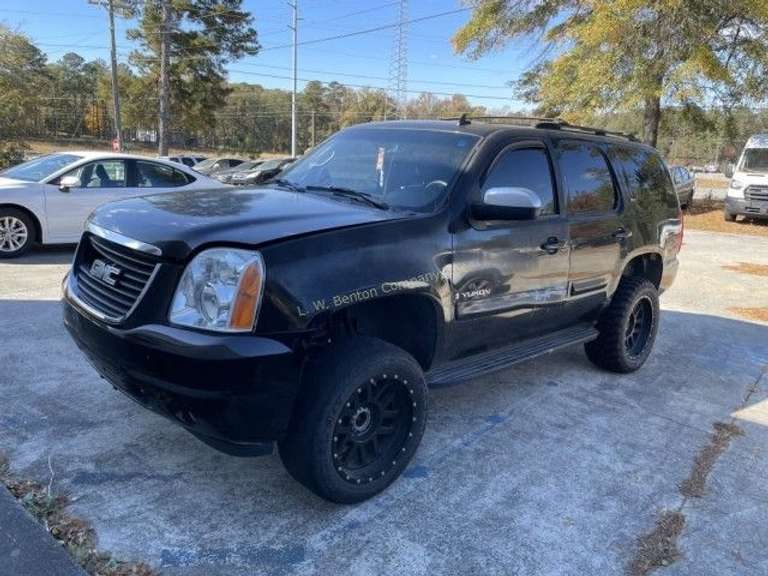 2007 GMC Yukon SUV SLE V8, 5.3 image
