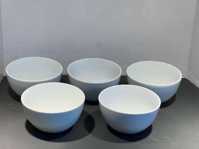DR… Tabletop Gallery bowls, five pieces, see pictures for details. image