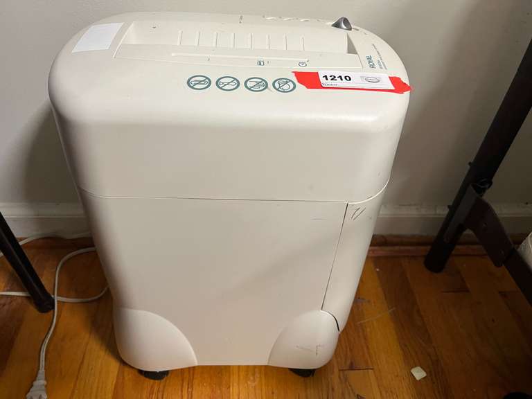 BR2…Royal VF1012MX crosscut paper shredder, works, see pictures for details. image