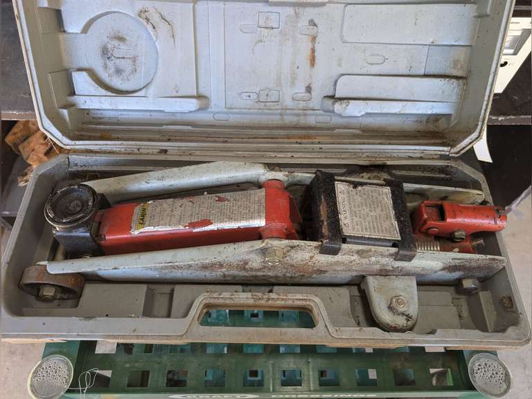 LARIN HYDRAULIC FLOOR JACK WITH CASE image