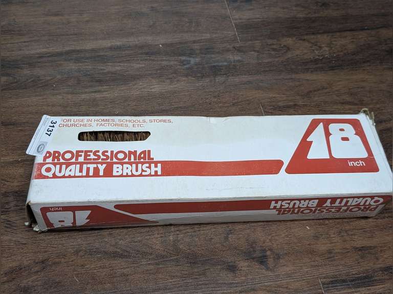 PROFESSIONAL QUALITY 18-IN SHOP BROOM BRUSH HEAD WITH ORIGINAL BOX image