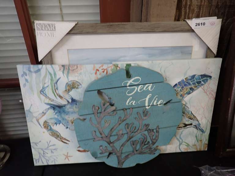 Set of Beach Themed Wall Decor image