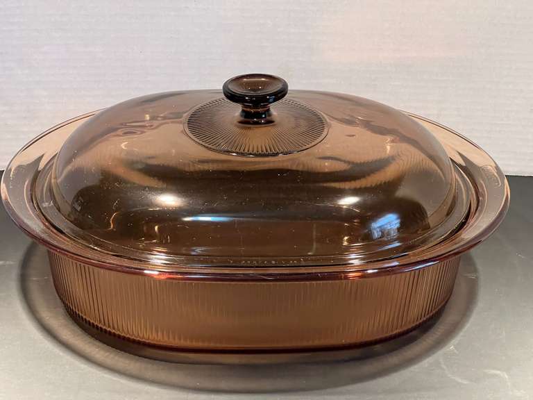 DR… Corning Visions cookware with lid, see pictures for details. image