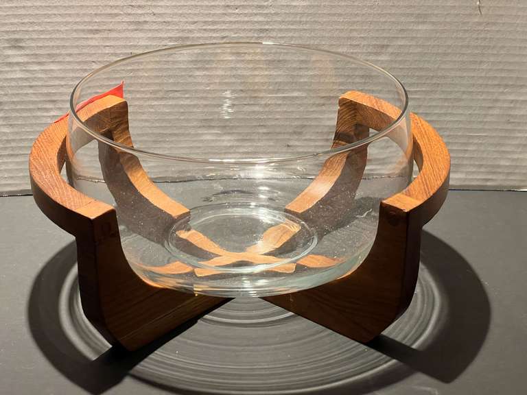 DR… Centerpiece bowl with wooden holder, see pictures for details. image