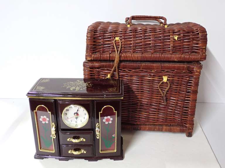 Wicker Basket & Jewelry Box image