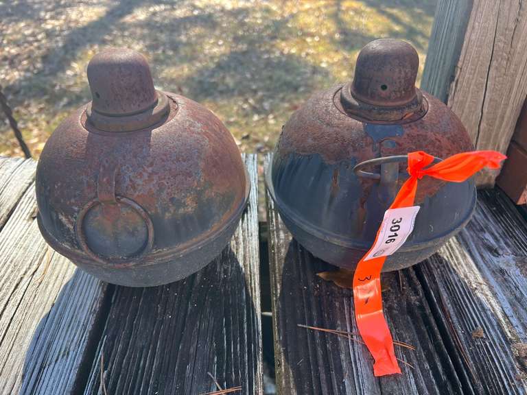 Back porch… Smudge pots, set of two, see pictures for details. image