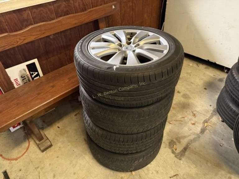 SET OF WHEELS & TIRES image