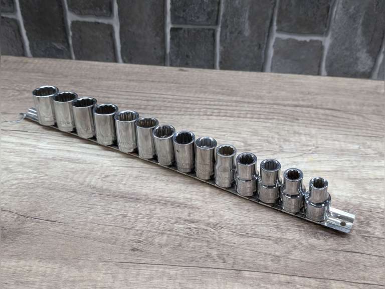 CRAFTSMAN 1/2-IN DRIVE METRIC SOCKET SET WITH RAIL ORGANIZER image