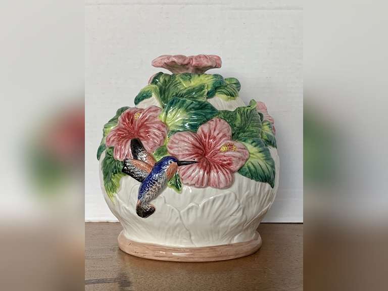 VINTAGE HUMMINGBIRD/HIBISCUS COOKIE JAR 9 1/2" TALL X 9" WIDE (WING BROKEN) image