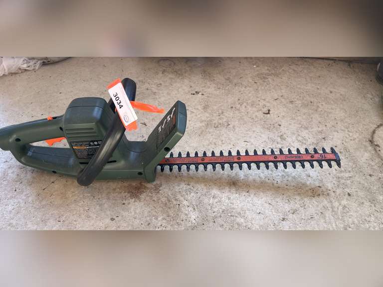 BP inside… Black & Decker 16 inch electric hedge trimmer, powers up, see pictures for details. image