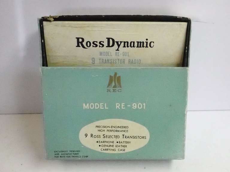 Ross Dynamic RE-901 Transistor Radio with Box image