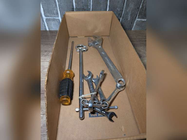 STUBBY COMBINATION WRENCHES, LARGE CRESCENT WRENCH, AND MORE image