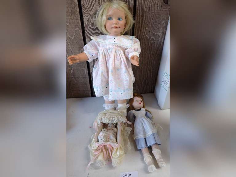 UNDER CONSTRUCTION image