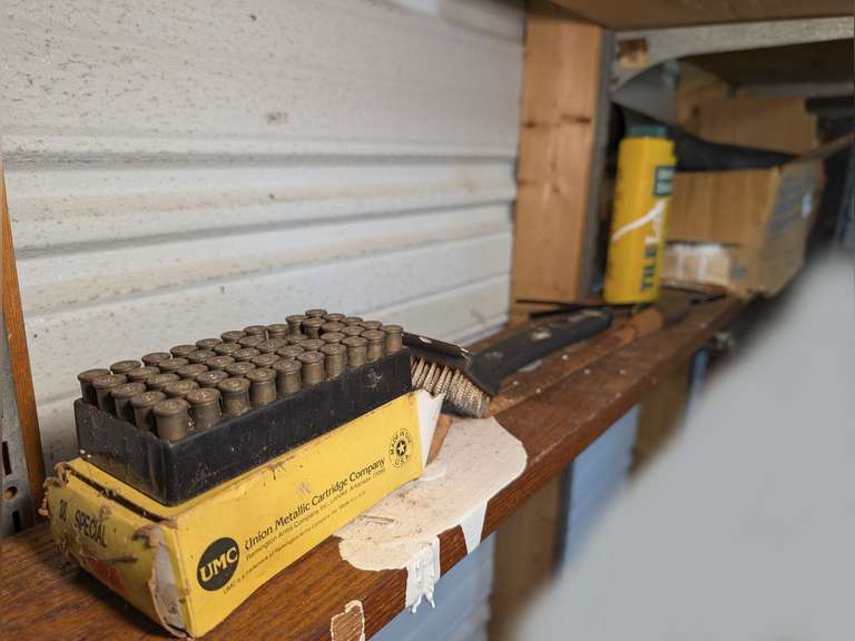 ALL ITEMS ON SHELF MARKED 9130 INCLUDING .38 SPECIAL SHELL CASINGS FOR RELOADING, WIRE BRUSH, FILE, TILE, BLACK & DECKER MOUSE PALM SANDER WITH ORIGINAL BOX, AND MORE image