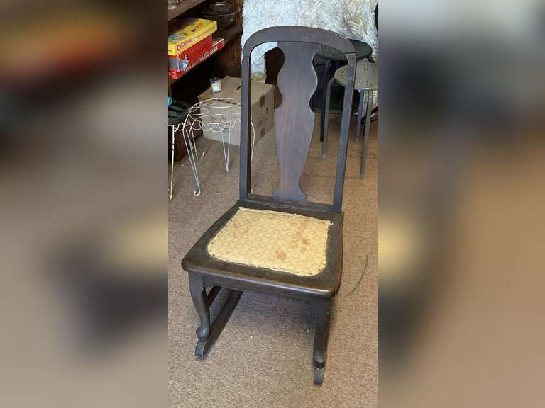 ANTIQUE QUEEN ANNE STYLE LADIES ROCKING CHAIR W/ CENTER UPHOLSTERED SEAT image