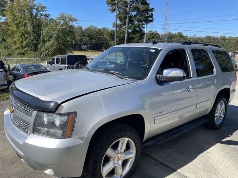2014 Chevrolet Tahoe SUV LS V8, 5.3 image