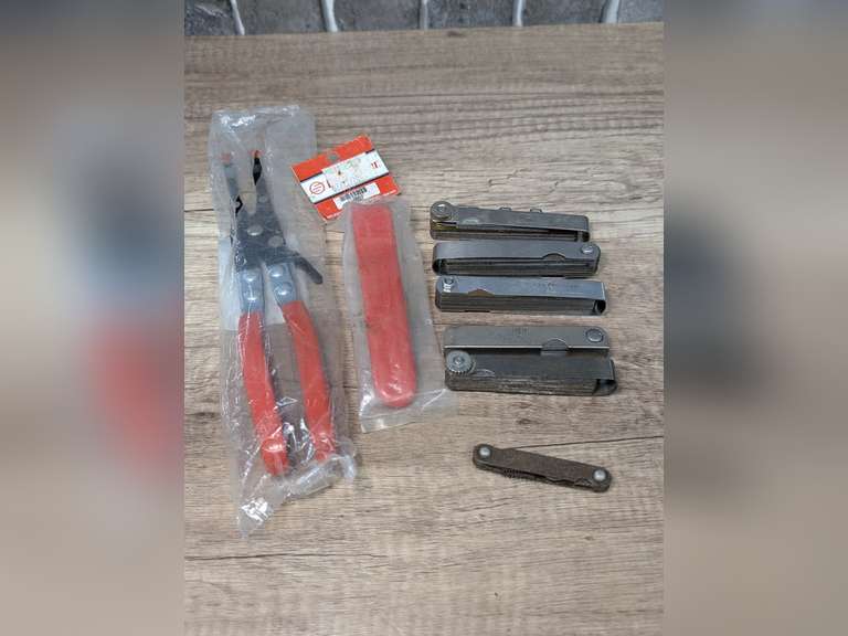 FEELER GAUGES AND AUTOMOTIVE TRIM TOOLS image