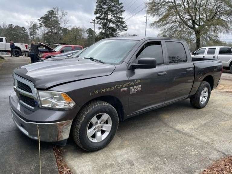 2020 Ram 1500 Classic Pickup Tradesman V8, 5.7 image