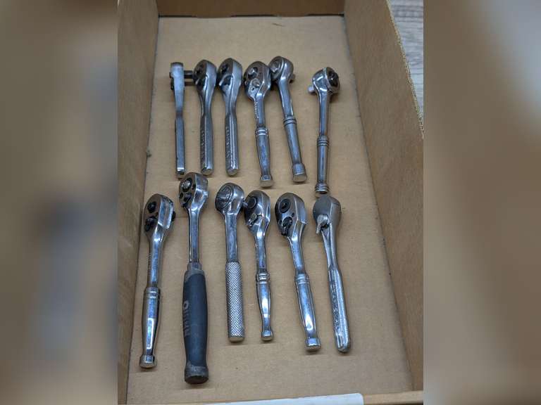 1/4-IN RATCHETS, VARIOUS BRANDS INCLUDING CRAFTSMAN image