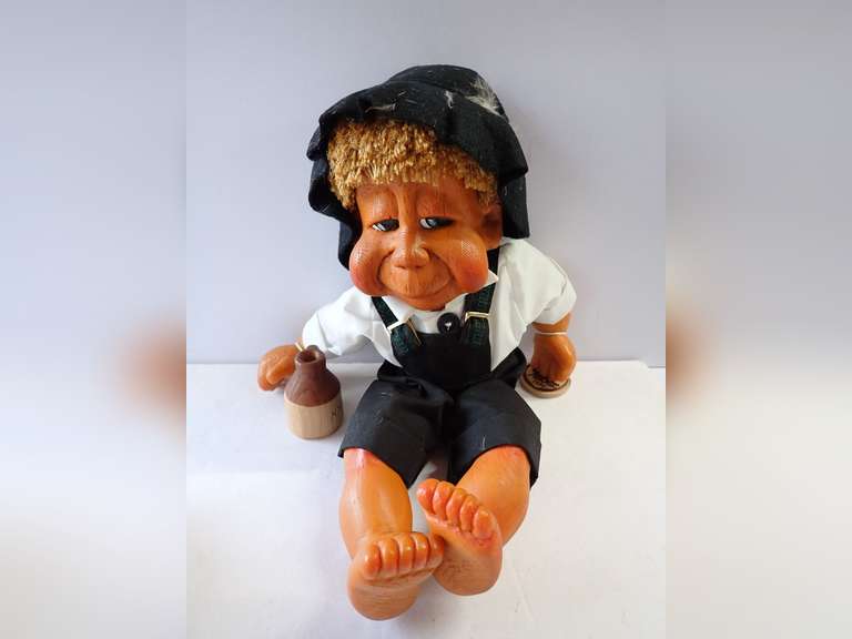 UNDER CONSTRUCTION image