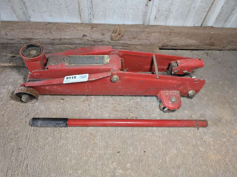 HYDRAULIC FLOOR JACK image