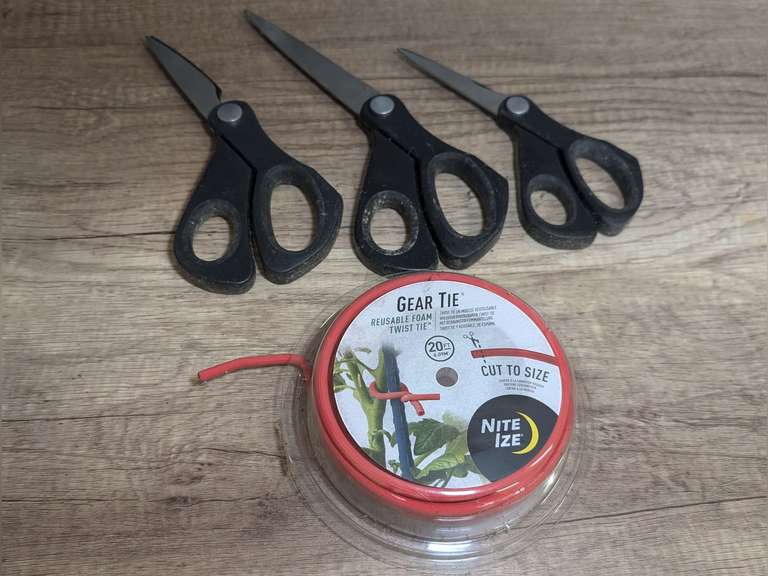 GEAR TIE REUSABLE FOAM TWIST TIES AND THREE SETS OF HEAVY DUTY SCISSORS image