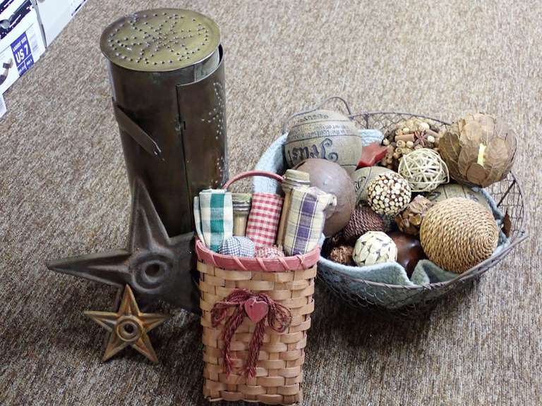 UNDER CONSTRUCTION image