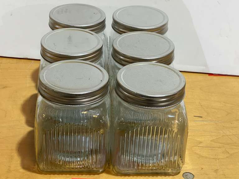 Ribbed storage jars, six pieces, see pictures for details. image