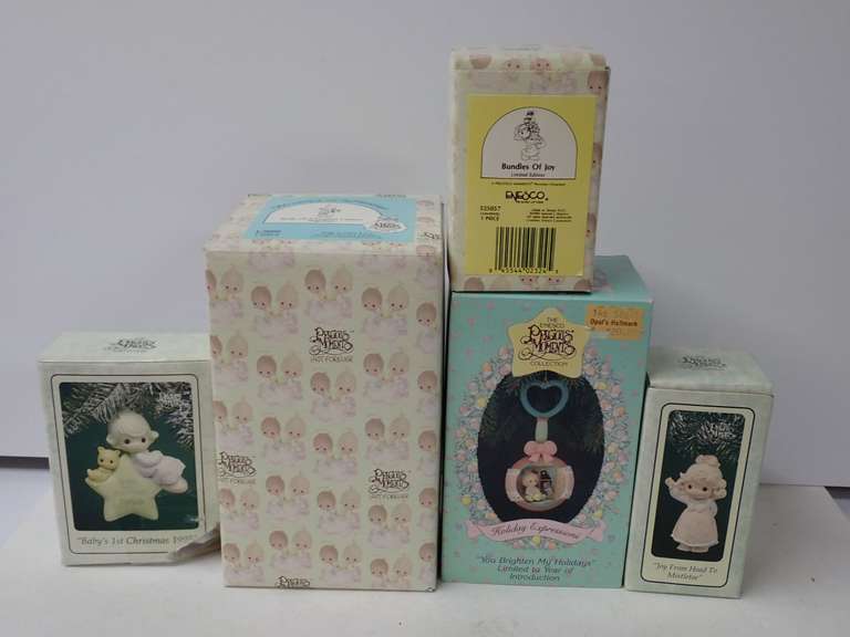 Precious Moments Collectors Lot image