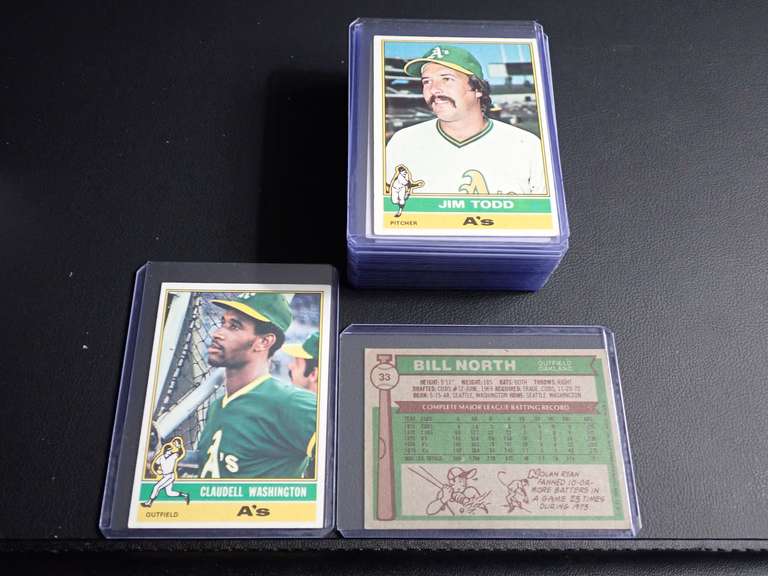 1976 TOPPS BASEBALL CARDS image