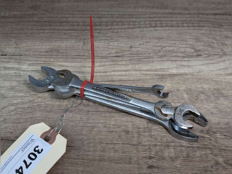 CRAFTSMAN DOUBLE SIZE OPEN END WRENCHES IN SAE SIZES 1/4-IN THROUGH 3/4-IN image