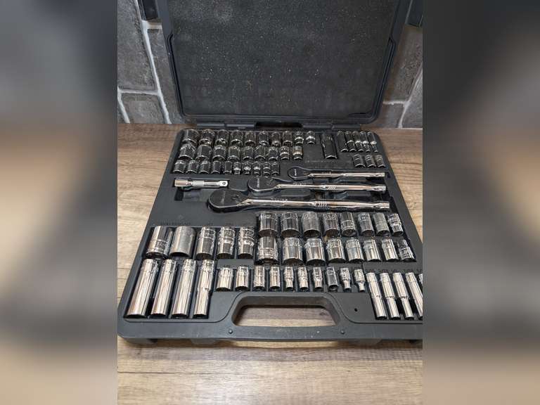 DURALAST RATCHET/SOCKET SET WITH CASE image