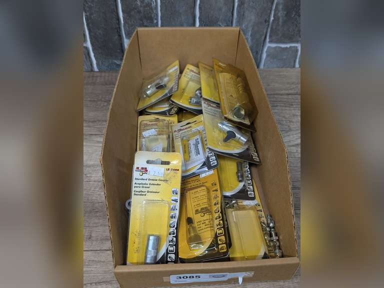 LUMAX GREASE GUN PARTS AND FITTINGS image