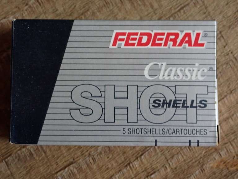 FEDERAL 12GA 00 BUCK MAXIMUM CLASSIC SHELLS image