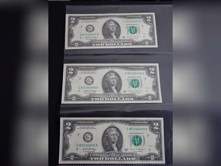 (3) SERIES 2017A SEQUENTIAL SERIES $2 BANKNOTES image